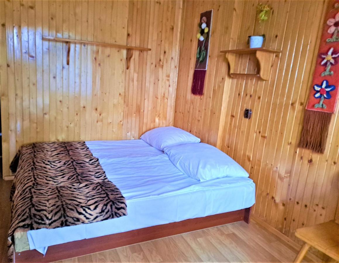 Hotel "Harnas" Zab-Bustryk Habitación foto