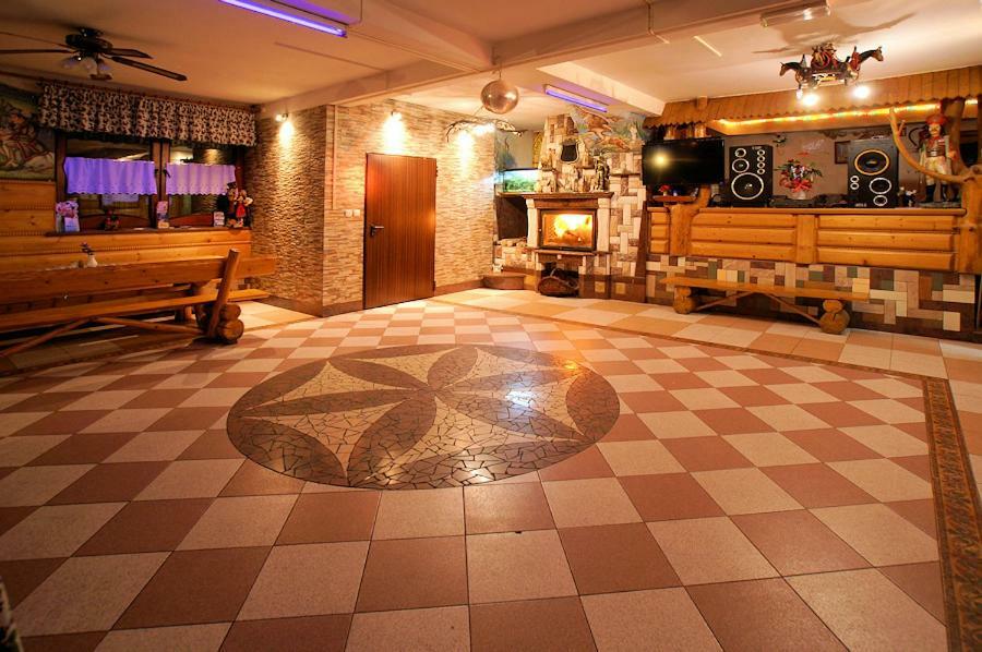 Hotel "Harnas" Zab-Bustryk Exterior foto